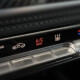 Čo robí tlačidlo REST na Mercedes-Benz klimatizácii?